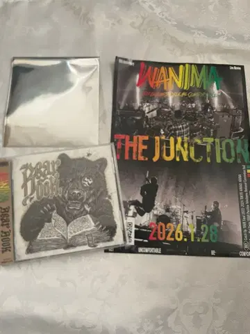 미개봉 WANIMA 베어 북 CD 스티커 포함 베어북