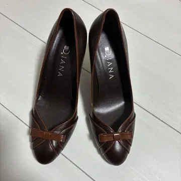 다이애나 브라운 하이힐 펌프스 다이애나 23cm