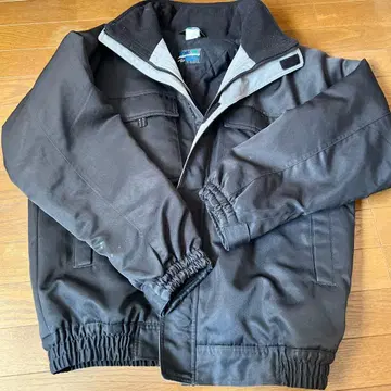 블랙 폴리에스테르 점퍼