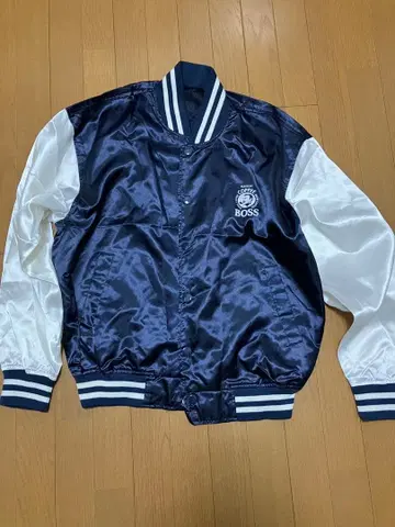 보스점퍼(윈드브레이커) 산토리