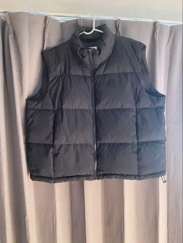 GAP 블랙 다운 베스트 L 사이즈