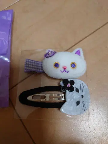 안나수이 헤어 클립 2종 세트