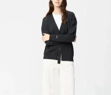 유니클로 안야 힌드마치 메리노 오버 사이즈 V넥 가디건 L