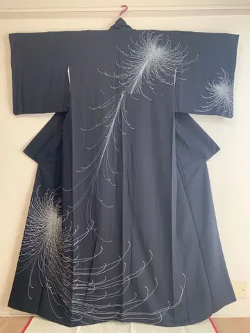 츠케사게 블랙 베이스에 실 난국 펄톤 가공 완료