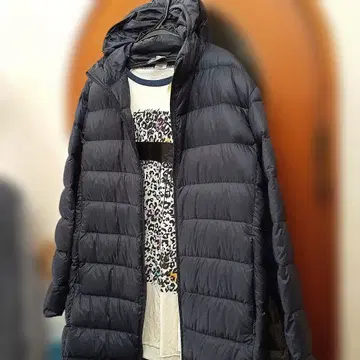 가격 대폭 인하 M 사이즈 네이비 롱 다운 자켓 남성용