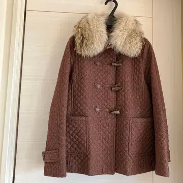 투모로우랜드 MACPHEE 퀼팅 코트 2way 퍼 탈부착 가능