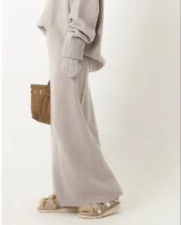 EVERYDAY I LIKE 캐시미어 니트 맥시 스커트