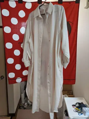 크림색 긴팔 셔츠 원피스 XS