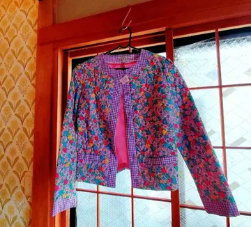 페페 꽃무늬 퀼팅 자켓