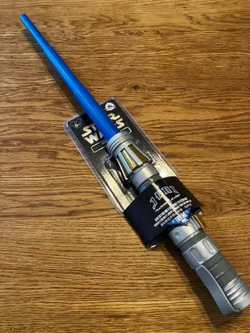 미사용 새상품 STAR WARS 라이트세이버 파랑