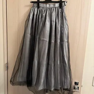 it Made in Japan 튤 롱 스커트 실버 라메 새틴