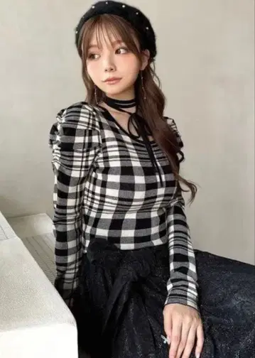 RESEXXY 초커 디자인 니트탑