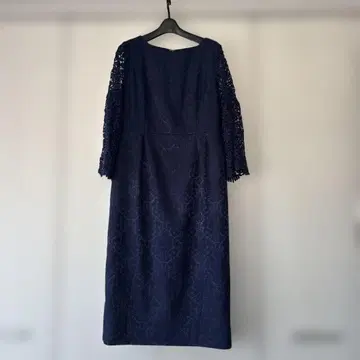 네이비 레이스 소매 A라인 드레스 미디 기장