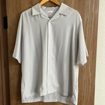 GU 오픈 카라 셔츠 2세트