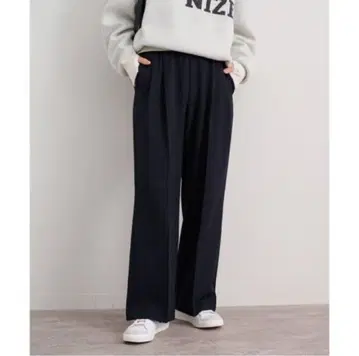 네이비 38 저널 스탠다드 레리움 울 라이크 턱 개더 팬츠