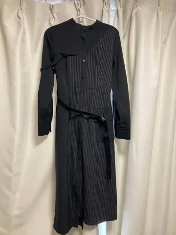 UNITED TOKYO 블랙 스트라이프 원피스 SIZE 2