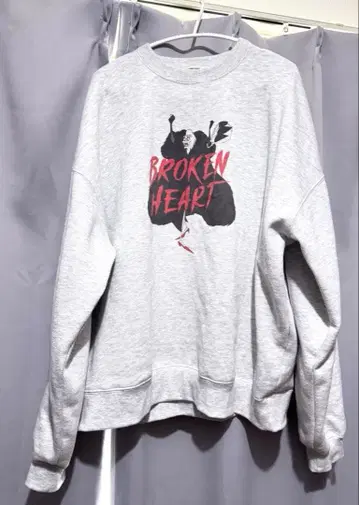 크루엘라 맨투맨