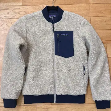 patagonia 봄버 자켓 XS 크림 네이비