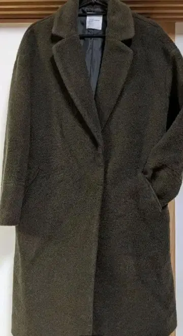 back number 카키 롱 코트