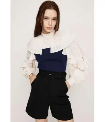 SLY 프릴 슬리브 도킹 상의