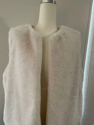 화이트 인조 모피 베스트 리버서블 M