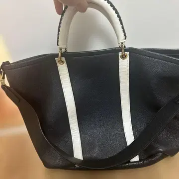 사자비 SAZABY 토트백 가죽 블랙 천연 가죽 블랙