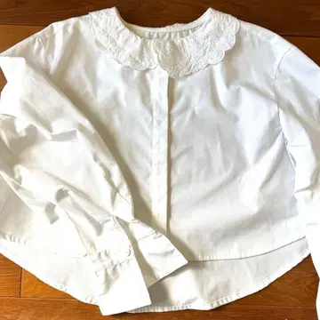 새상품급입니다.rosymonster 로지몬스터 ladybug blouse