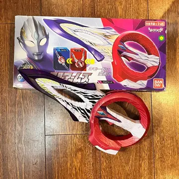 울트라맨 트리거 울려라!! 삼연 변형 DX 서클 암즈