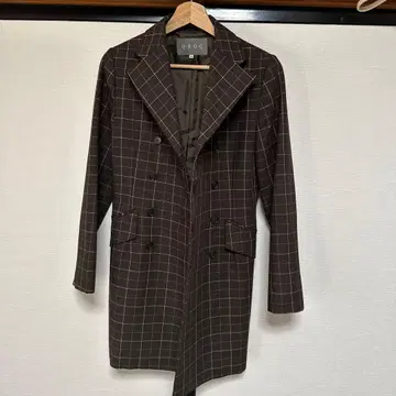 다크 브라운 체크 무늬 더블 브레스트 코트