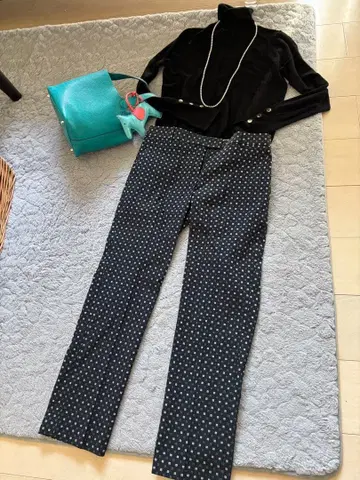 TOMORROW LAND 컬렉션 가을/겨울 고급 크롭 팬츠