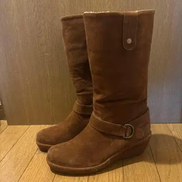 Marie club 브라운 스웨이드 부츠