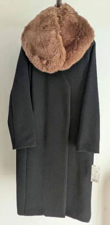 KBF 블랙 퍼 티펫 코트 One 사이즈