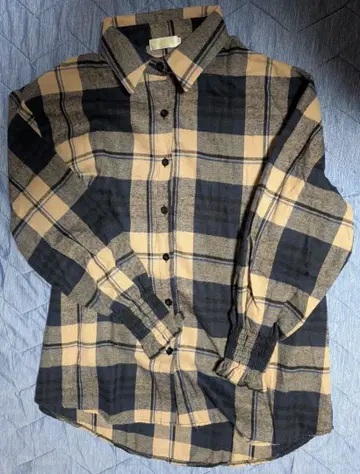 체크 무늬 플란넬 셔츠