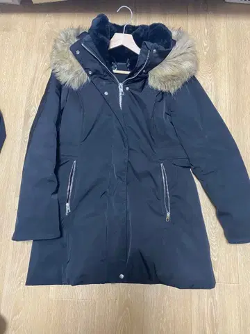 블랙 다운 자켓 퍼 포함
