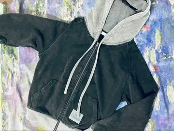 Etrarium 하나 후드티