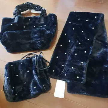 [ 새상품 ] 블랙 퍼 백 미니백 머플러 펄 장식 3종 세트