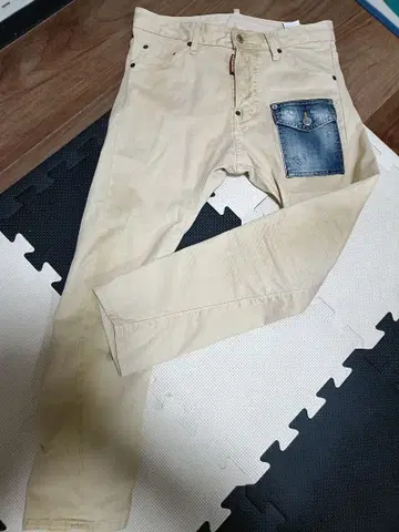 디스퀘어드 DSQUARED2 크롭 팬츠