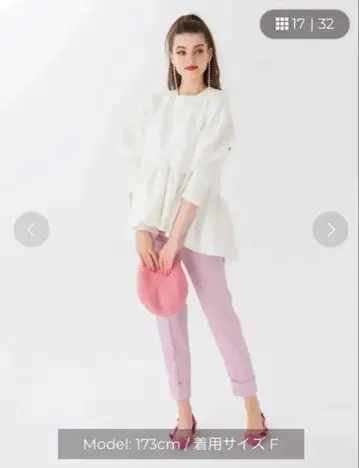 미사용 새상품 트루 바이 마리코 오이카와 페플럼 상의 키릴