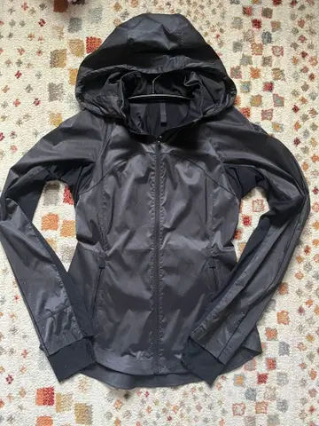 룰루레몬 Lululemon 블랙 후드 부착 마운틴 후드티 사이즈 4