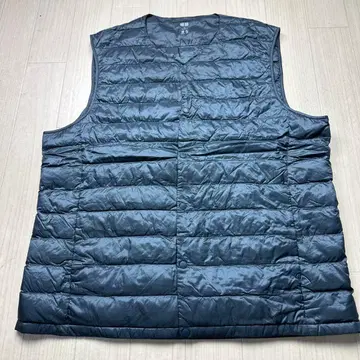 유니클로 울트라 라이트 다운 컴팩트 베스트 XL 블루 계열