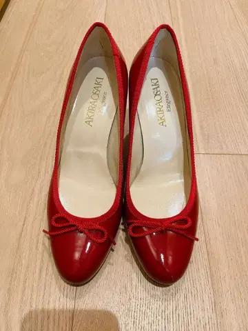 [ 새상품급 ] AKIRA OSAKI 에나멜 펌프스 빨간색 23