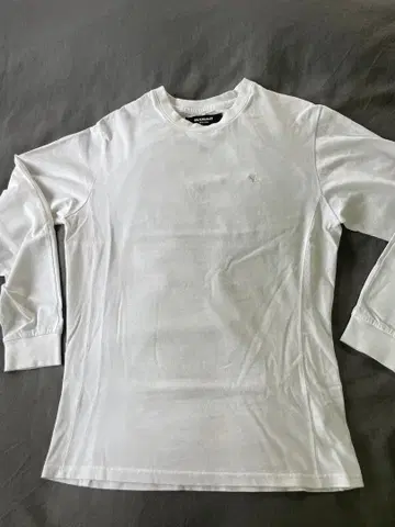 우노피우노우과레토레 롱T 긴팔T셔츠 화이트 M사이즈