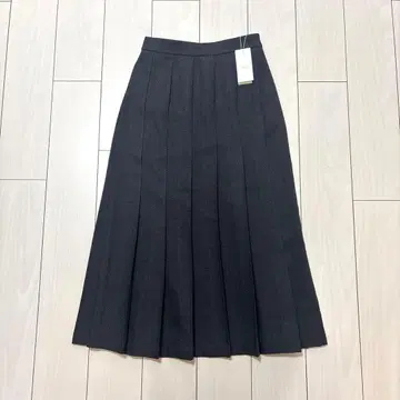 미사용 새상품 라나테크 플리츠 롱 스커트 차콜 그레이 M