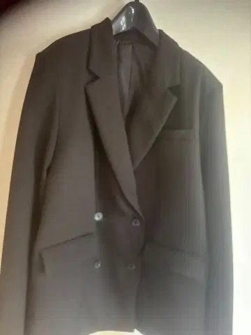 미사용 새상품 이번 시즌 완판 INGNI 블랙 테일러드 자켓