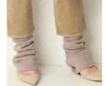 택 포함 새상품 CARlAGGl 캐시미어 레그 워머 베이지