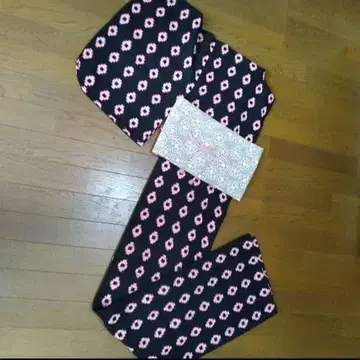 울 기모노 레트로 귀여운.. 블랙 x 핑크