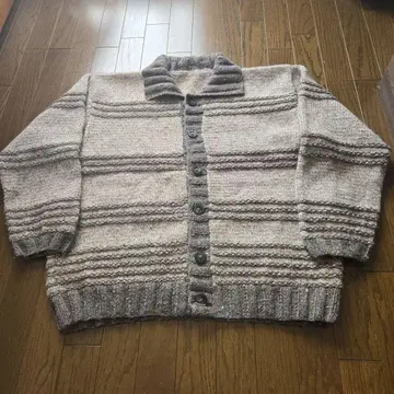 스트라이프 니트 가디건 베이지 계열