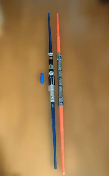 HASBRO STARWARS 라이트세이버 2개 세트