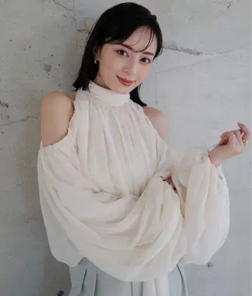 anuans 쉬폰 볼륨 블라우스 화이트 프리 사이즈