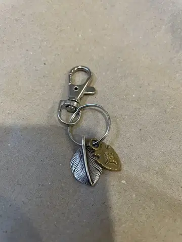 퍼스트 애로우즈 페더 애로우 헤드 키링